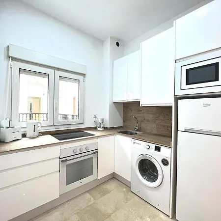 Granados I & Old Town By Ele Apartments *